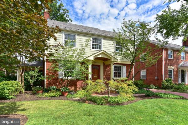 2907 CAMERON MILLS RD, Alexandria, VA 22302