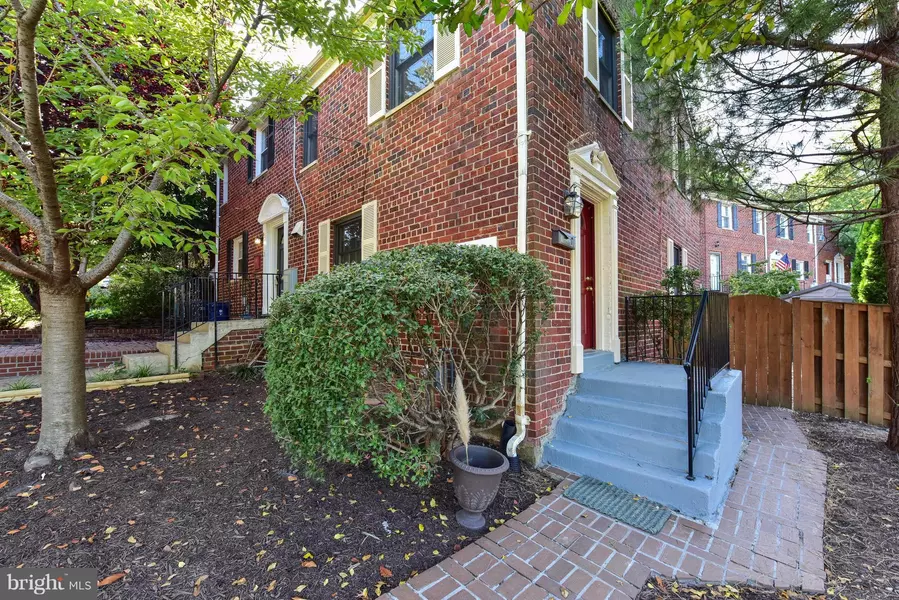 3214 LANDOVER ST, Alexandria, VA 22305