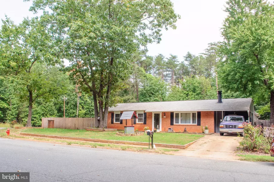 101 WINEWOOD DR, Locust Grove, VA 22508