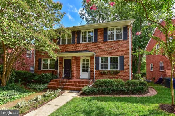 311 BELLEFONTE AVE E, Alexandria, VA 22301