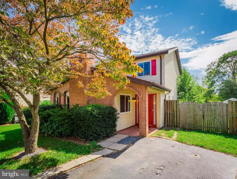 408 HUMMER CT, Sterling, VA 20164