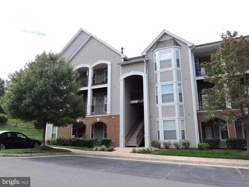 20453 CHESAPEAKE SQ #200, Sterling, VA 20165