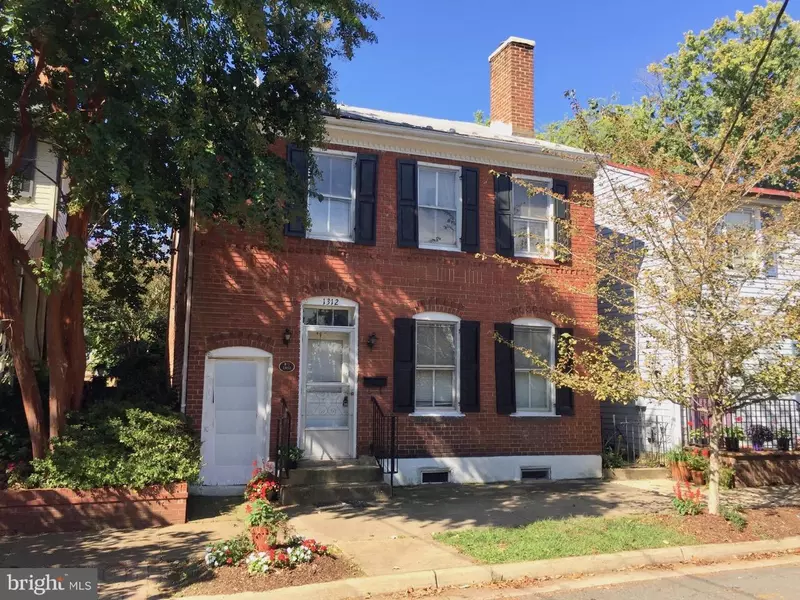 1312 CAROLINE ST, Fredericksburg, VA 22401