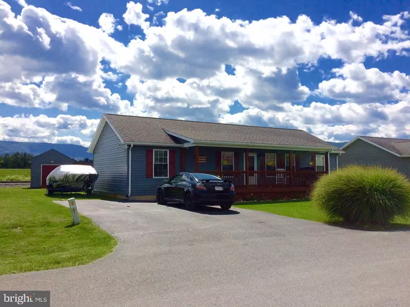 21 HISER ST, Moorefield, WV 26836