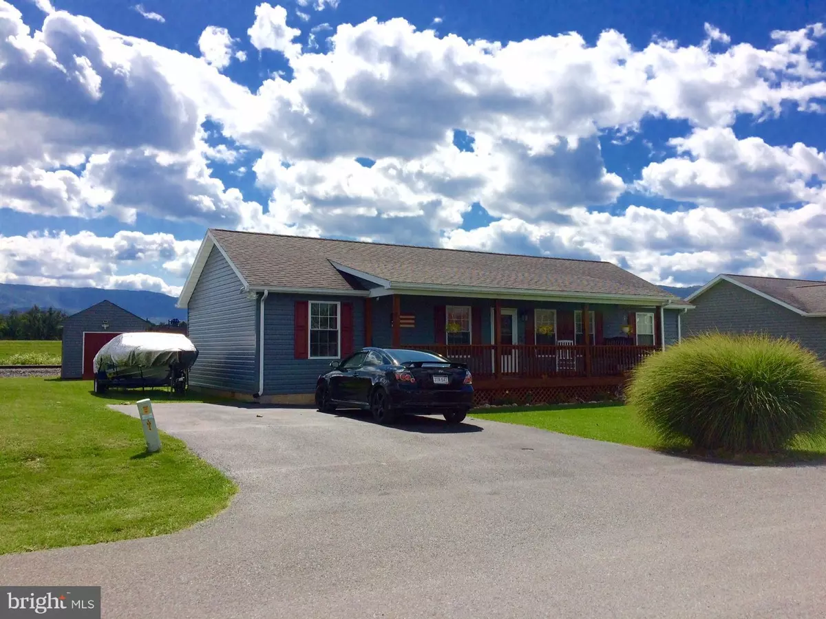 Moorefield, WV 26836,21 HISER ST