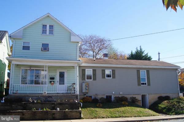 621 MAPLE ST, Waynesboro, PA 17268