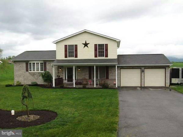 1759 HOLLY LN, Chambersburg, PA 17202