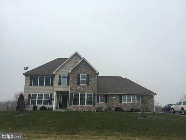 1451 HUNTERS CHASE, Chambersburg, PA 17202