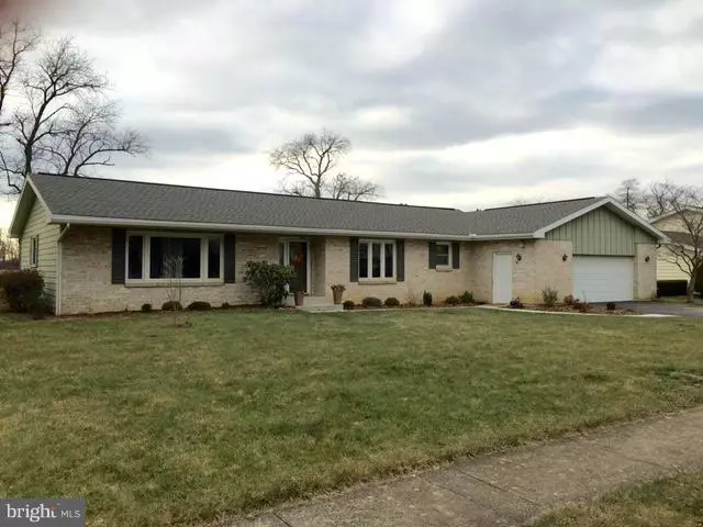 134 PARK PL W, Shippensburg, PA 17257