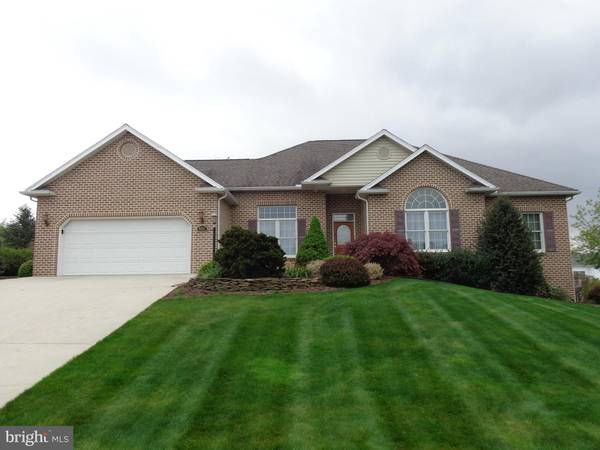 6332 MEDINA RIDGE DR, Fayetteville, PA 17222