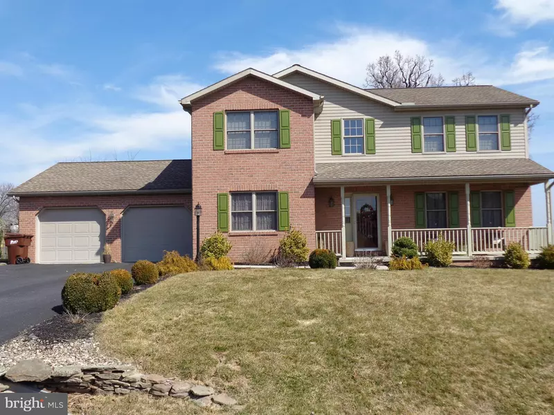 1664 HAMILTON HILLS DR, Chambersburg, PA 17202