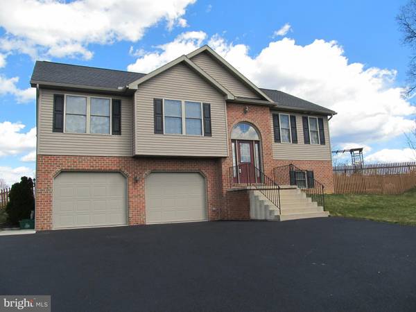 1812 BELL AVE, Chambersburg, PA 17202