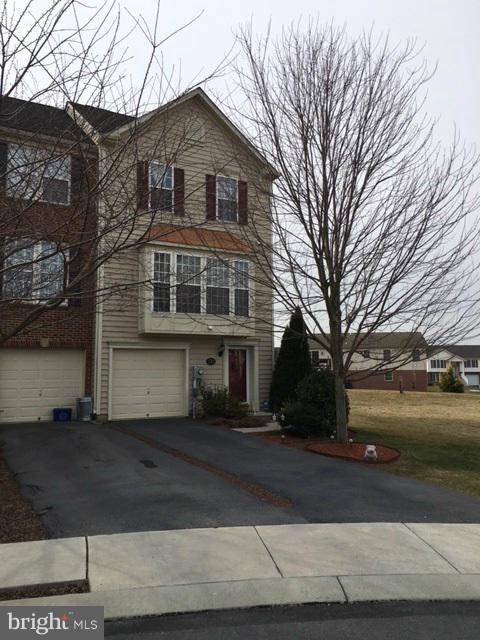 316 LANTERN LN, Chambersburg, PA 17201