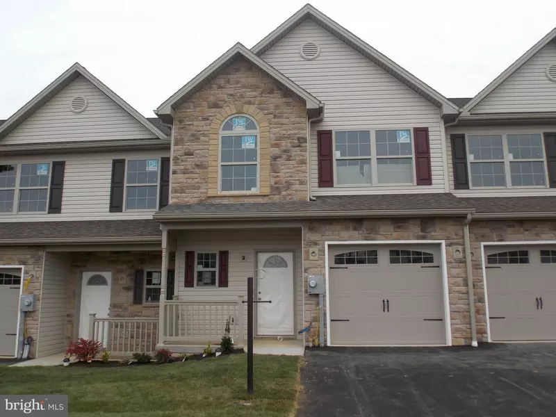 427 TRITLE AVE, Waynesboro, PA 17268