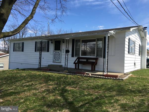 435 HAMILTON AVE, Waynesboro, PA 17268