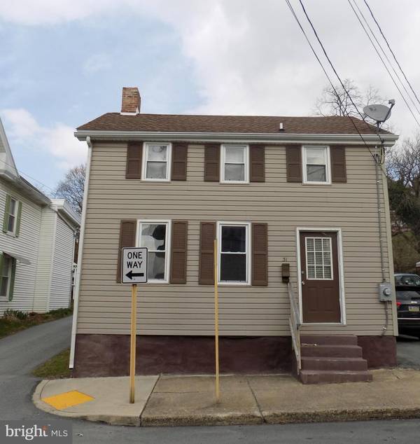 31 NORTH ST E, Waynesboro, PA 17268