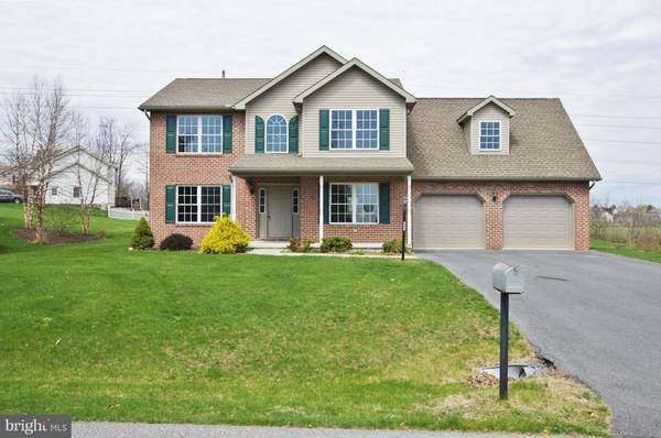 1411 HUNTERS CHASE, Chambersburg, PA 17201