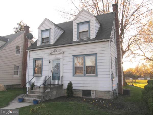 325 5TH AVE, Chambersburg, PA 17201