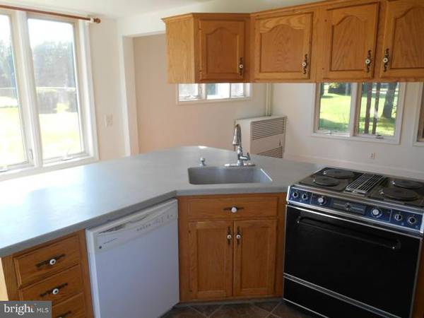 Greencastle, PA 17225,15528 PENNSYLVANIA AVENUE NO