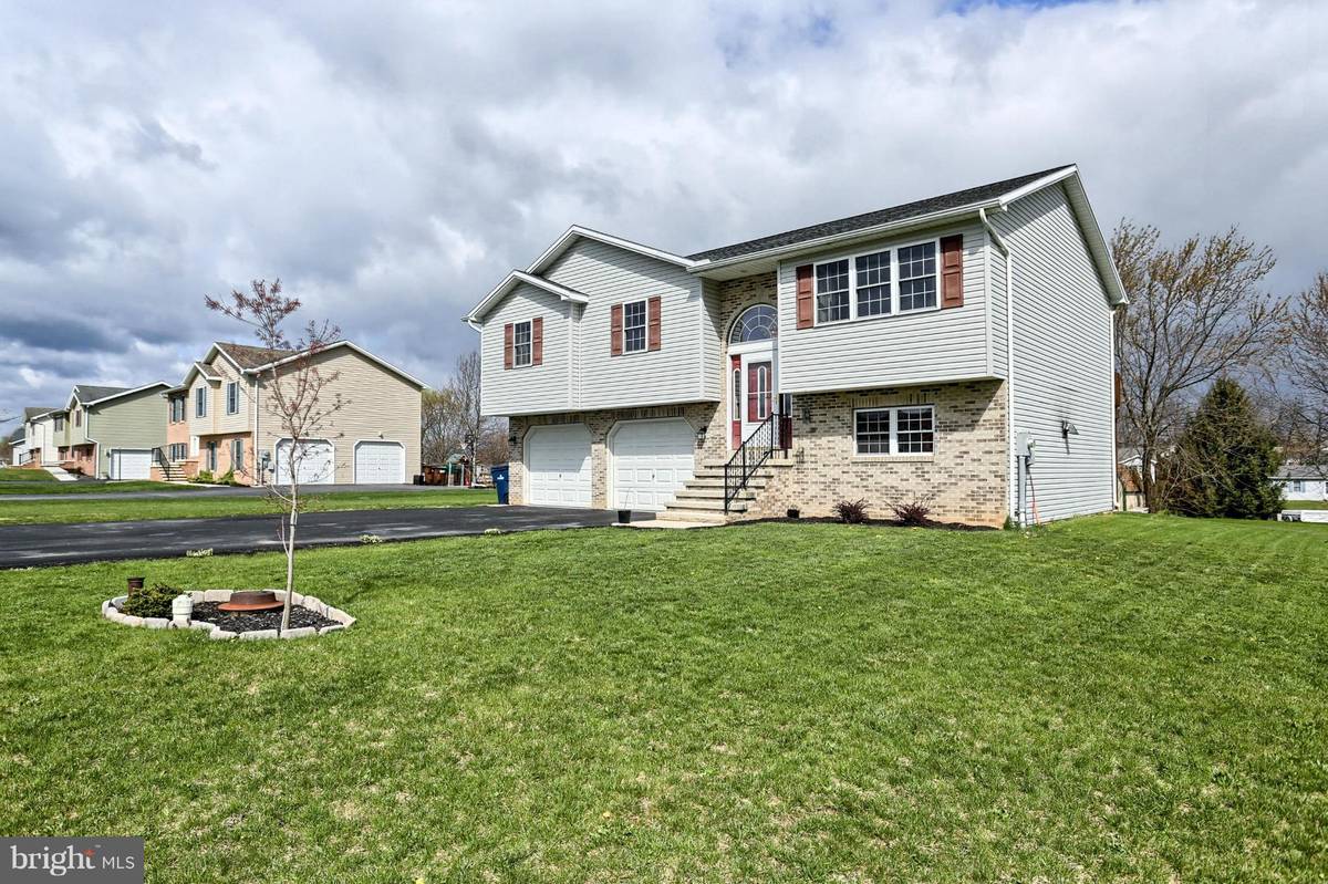 Shippensburg, PA 17257,10493 MAPLETON RD