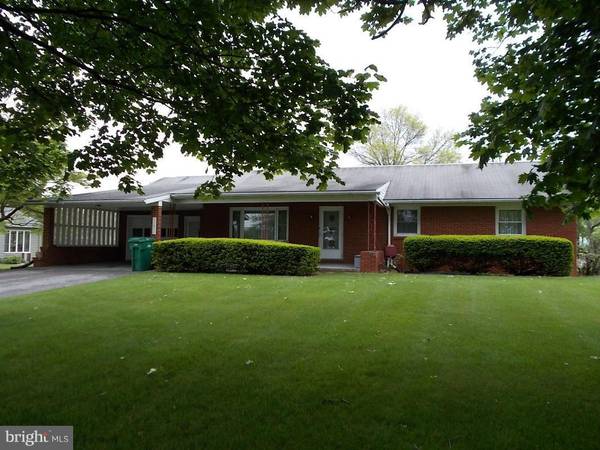 11842 RIDGE RD, Greencastle, PA 17225