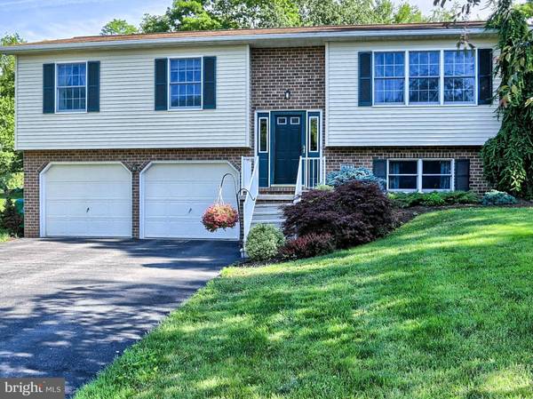 Chambersburg, PA 17202,5475 HONEY ROCK CT