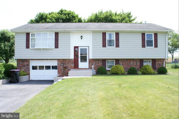 13554 COUNTRYSIDE DR, Greencastle, PA 17225