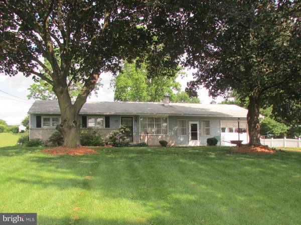 87 TWIN HILL DR, Waynesboro, PA 17268