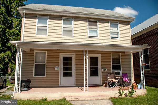 107 WASHINGTON ST S, Greencastle, PA 17225