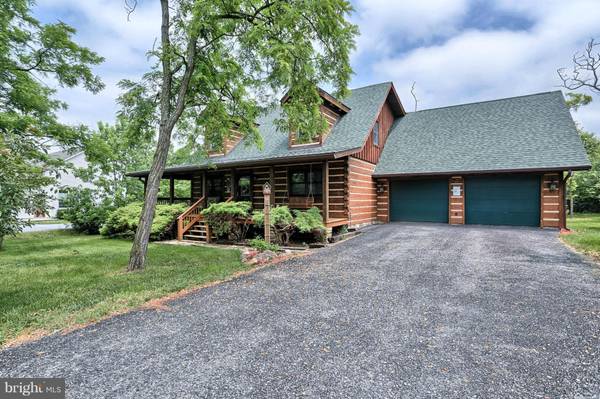 10972 DEERWOOD DR, Mercersburg, PA 17236