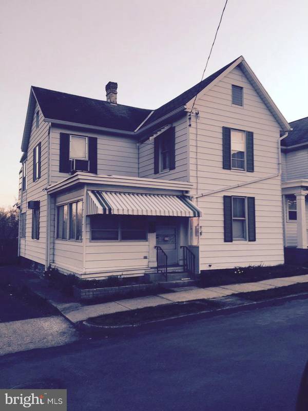 328 QUEEN ST, Chambersburg, PA 17201