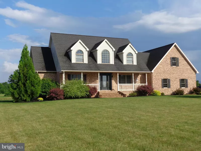 8768 POSSUM HOLLOW RD, Shippensburg, PA 17257