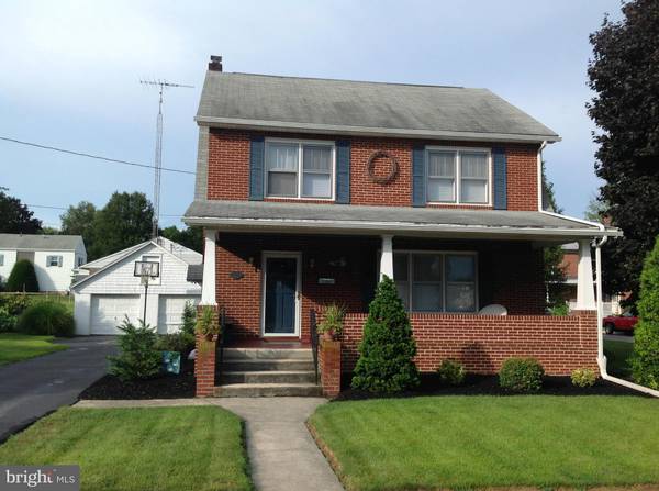 300 8TH ST W, Waynesboro, PA 17268