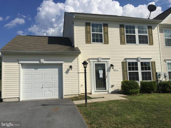 3037 SUNDOWN DR, Chambersburg, PA 17202