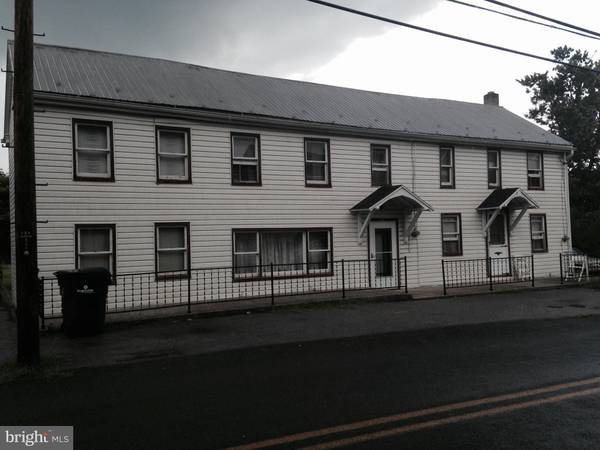 5361 MAIN ST, Chambersburg, PA 17202