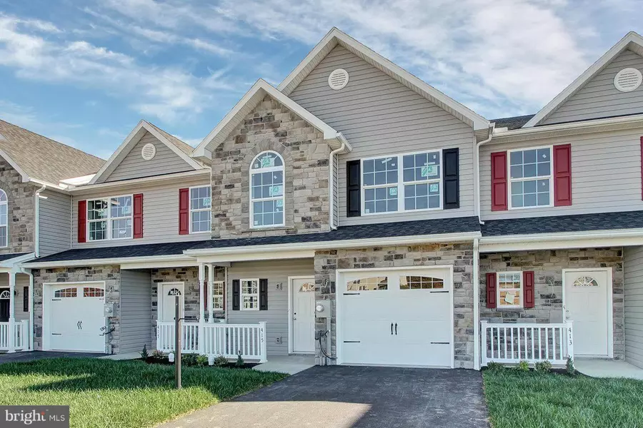 415 TRITLE AVE, Waynesboro, PA 17268