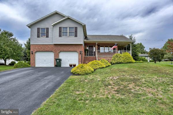 141 PUGH DR, Shippensburg, PA 17257