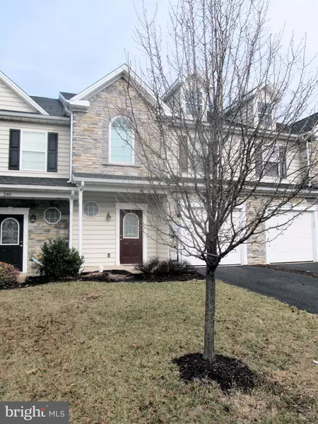 238 WHITLEY DR, Chambersburg, PA 17201