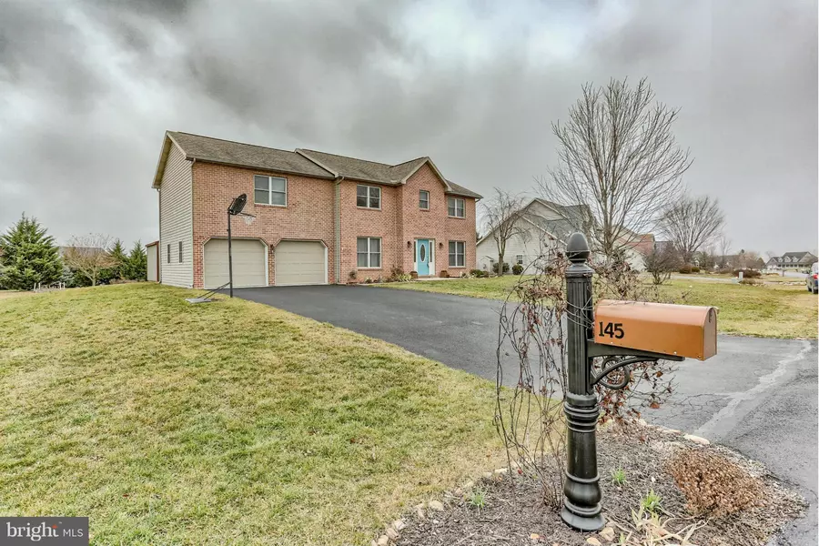 145 STONY POINT AVE, Shippensburg, PA 17257