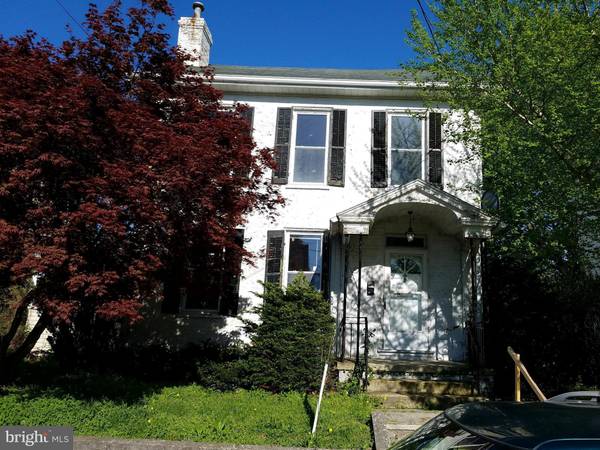 15 PENN ST, Waynesboro, PA 17268