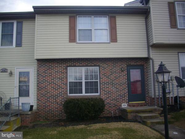 2608 BANBURY LN, Chambersburg, PA 17202