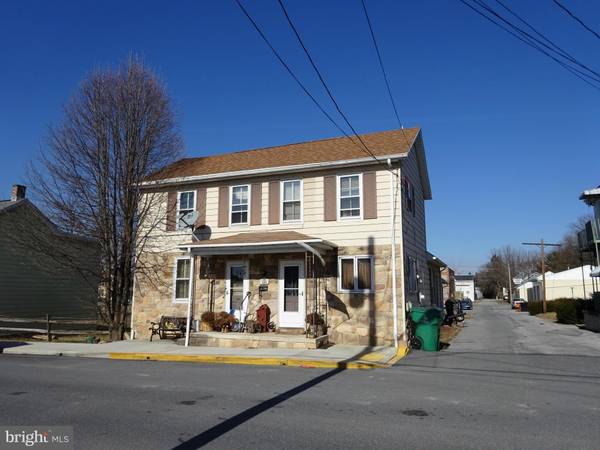 128 MADISON ST E, Greencastle, PA 17225