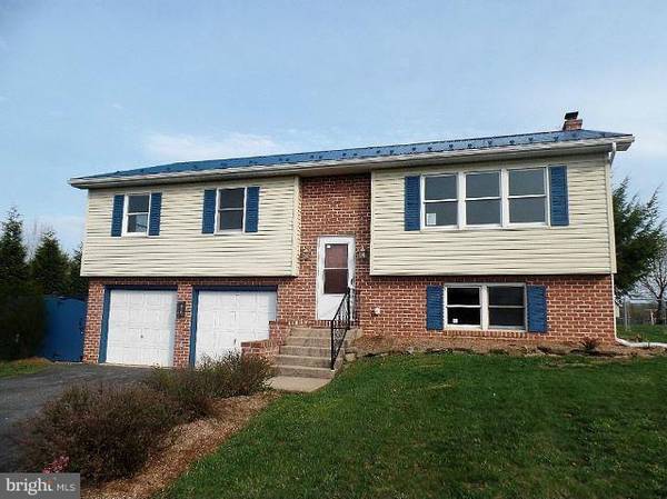 238 PATTISON DR, Shippensburg, PA 17257