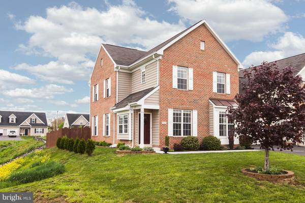 3685 ROLLING HILLS DR, Greencastle, PA 17225