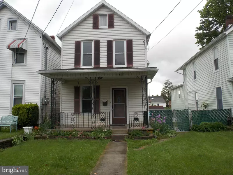 318 RINGGOLD ST, Waynesboro, PA 17268