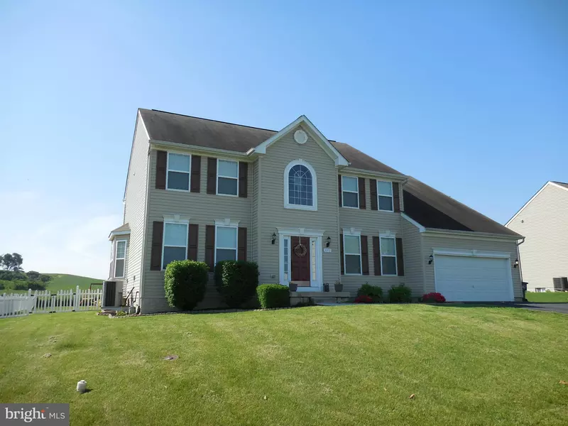 2912 CONSTELLATION DR, Chambersburg, PA 17202