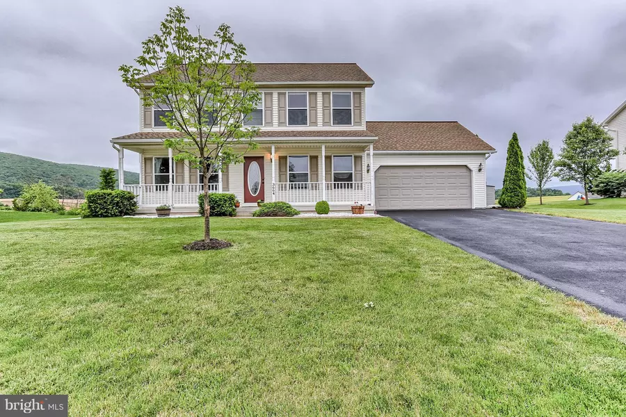 3664 MOUNTAIN SHADOW LN, Fayetteville, PA 17222