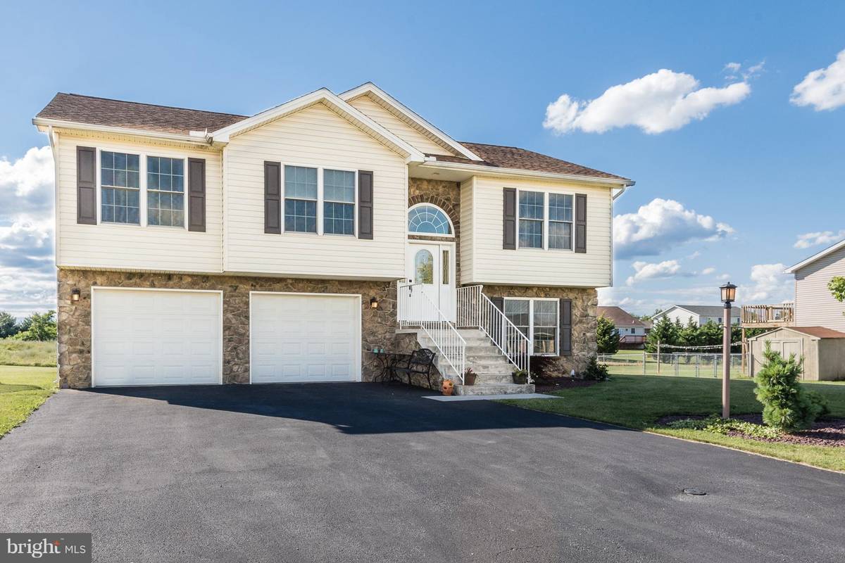 Shippensburg, PA 17257,232 GROVE DR