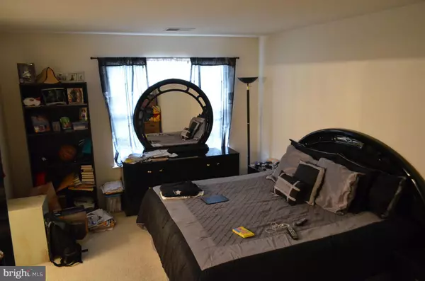 Clinton, MD 20735,9707 QUIET BROOK LN