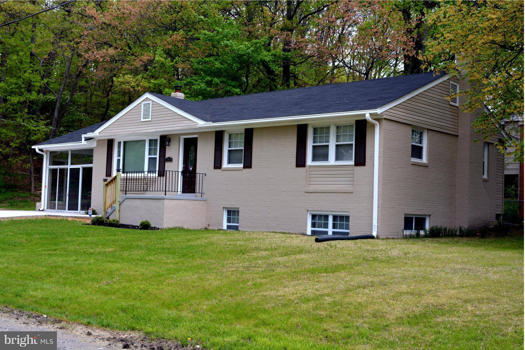 Temple Hills, MD 20748,6010 SOUTHGATE DR